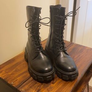 No Name Black, US Size 8 Combat Boots
